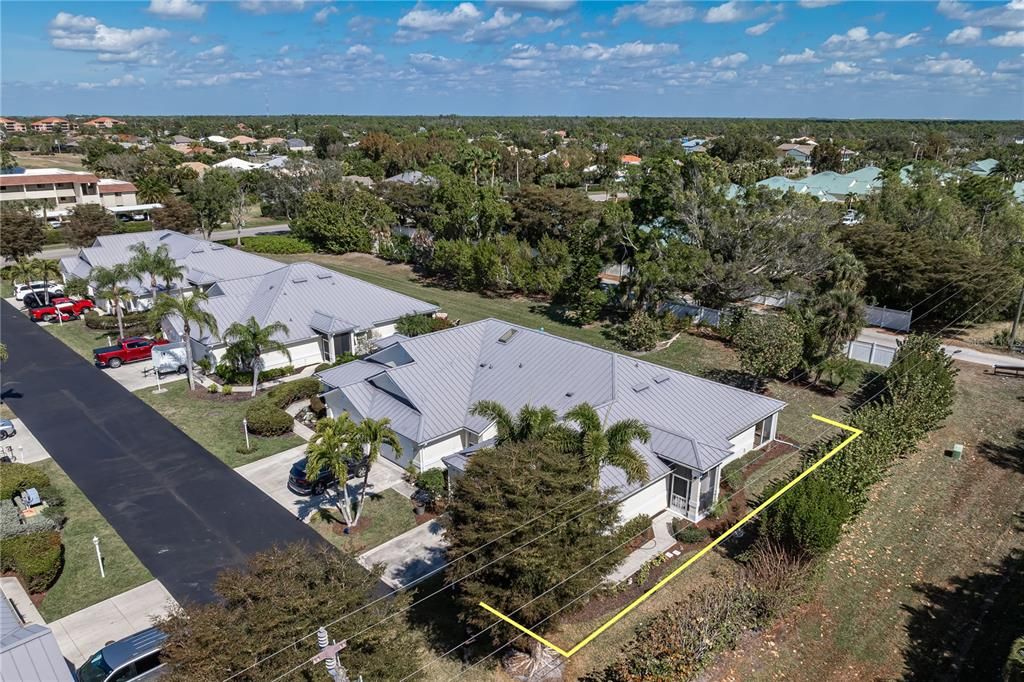 For Sale: $239,900 (2 beds, 2 baths, 1162 Square Feet)