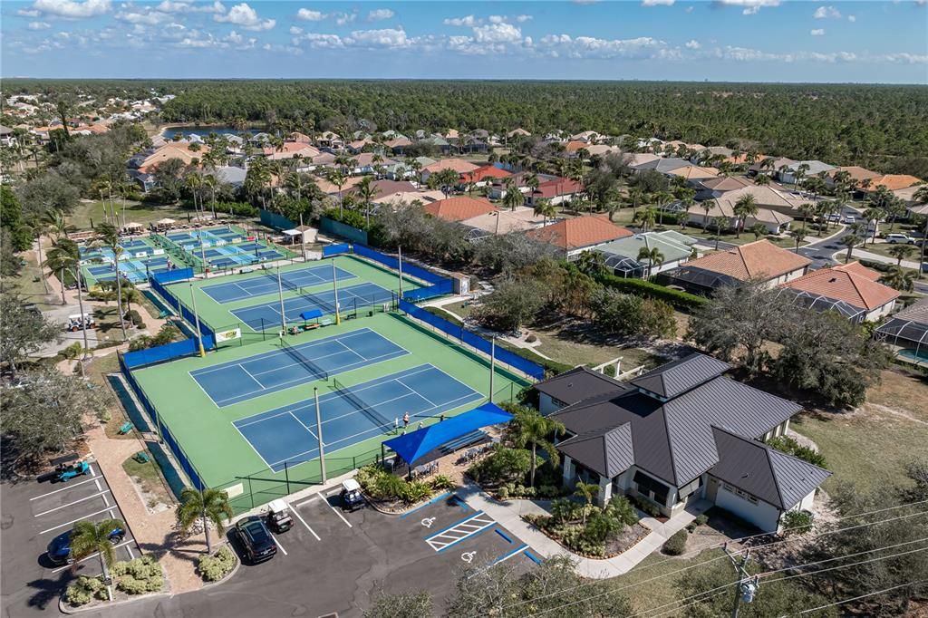 For Sale: $239,900 (2 beds, 2 baths, 1162 Square Feet)