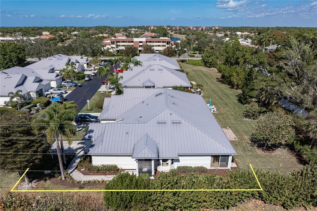 For Sale: $239,900 (2 beds, 2 baths, 1162 Square Feet)