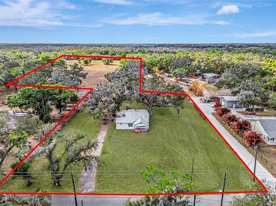 En Venta: $845,000 (4 camas, 2 baños, 1591 Pies cuadrados)