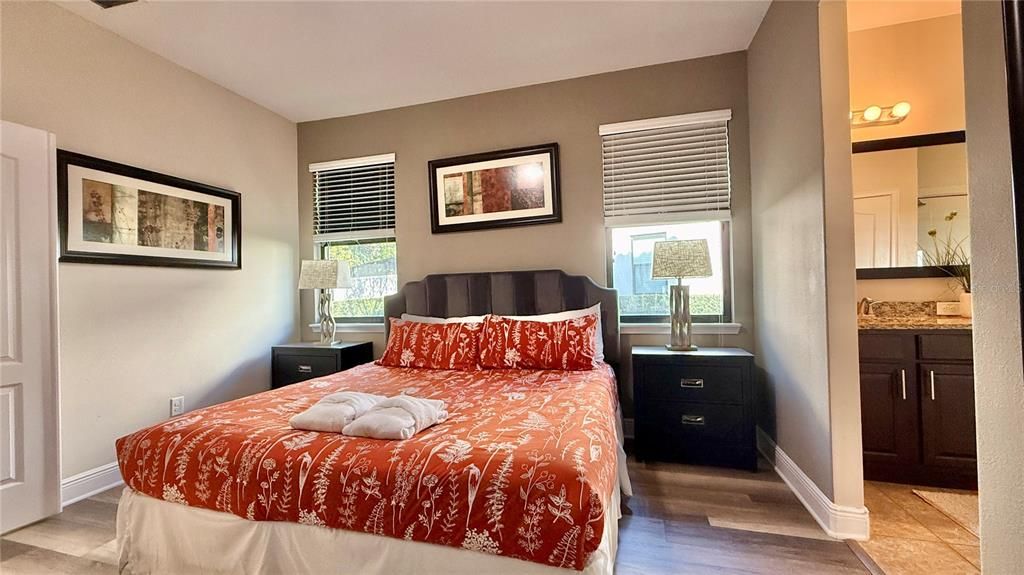 En Venta: $360,000 (4 camas, 3 baños, 2060 Pies cuadrados)