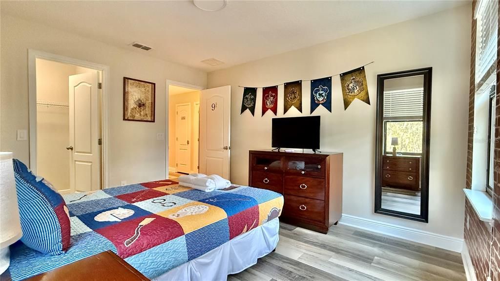 En Venta: $360,000 (4 camas, 3 baños, 2060 Pies cuadrados)