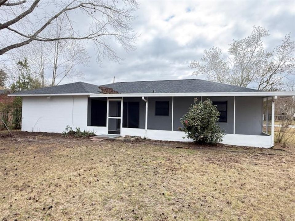Active With Contract: $192,000 (3 beds, 2 baths, 1220 Square Feet)