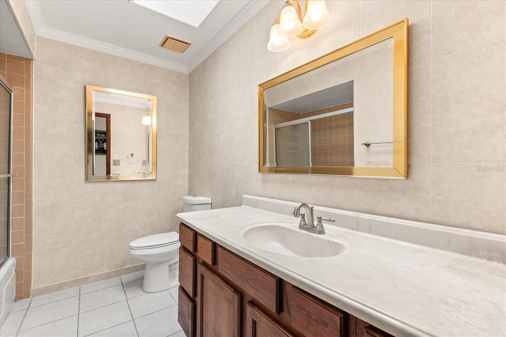 For Sale: $550,000 (4 beds, 2 baths, 2780 Square Feet)
