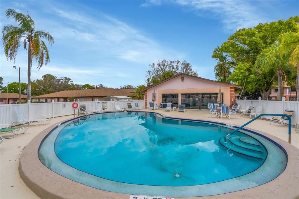 Activo con contrato: $189,000 (2 camas, 2 baños, 1110 Pies cuadrados)