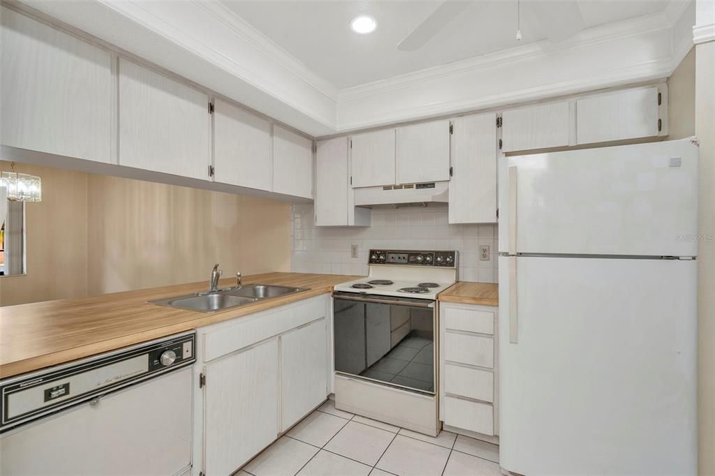 Activo con contrato: $189,000 (2 camas, 2 baños, 1110 Pies cuadrados)