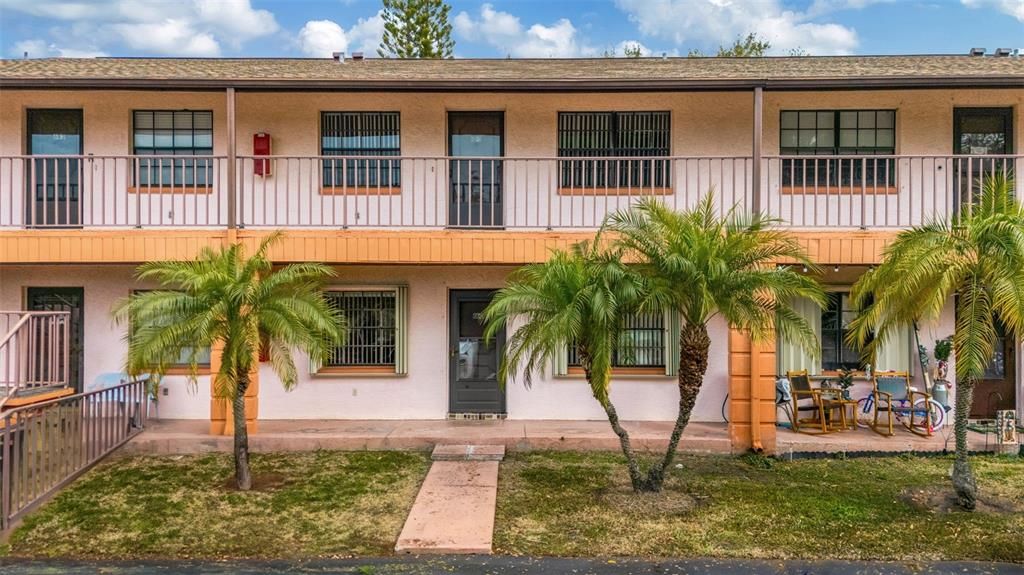 Activo con contrato: $189,000 (2 camas, 2 baños, 1110 Pies cuadrados)