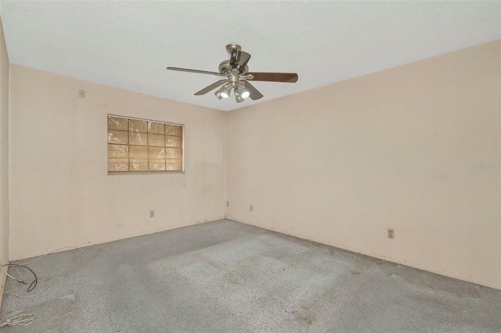 Activo con contrato: $189,000 (2 camas, 2 baños, 1110 Pies cuadrados)