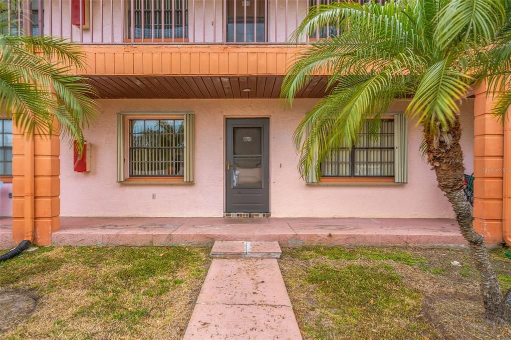 Activo con contrato: $189,000 (2 camas, 2 baños, 1110 Pies cuadrados)