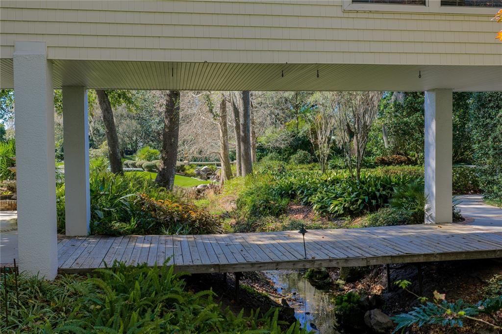 For Sale: $5,350,000 (6 beds, 6 baths, 8726 Square Feet)