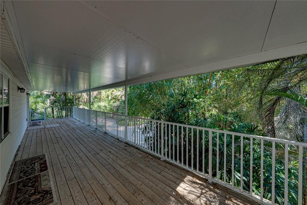 For Sale: $5,350,000 (6 beds, 6 baths, 8726 Square Feet)