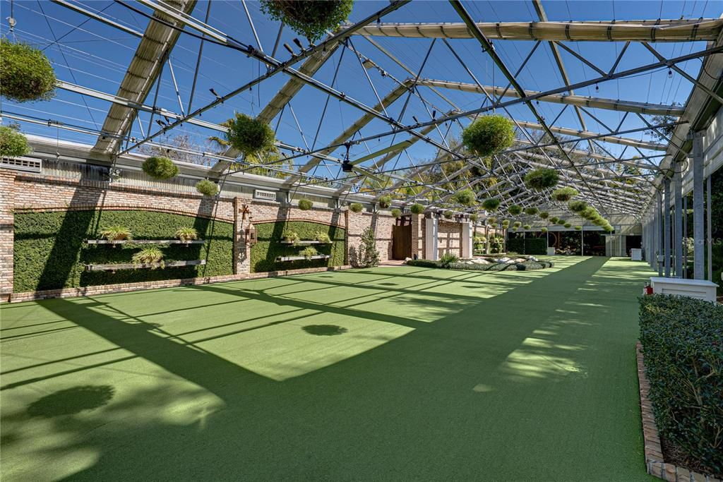 For Sale: $5,350,000 (6 beds, 6 baths, 8726 Square Feet)