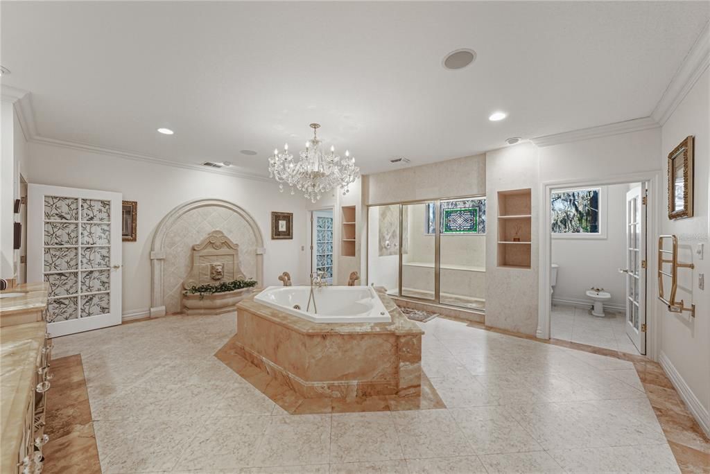 For Sale: $5,350,000 (6 beds, 6 baths, 8726 Square Feet)