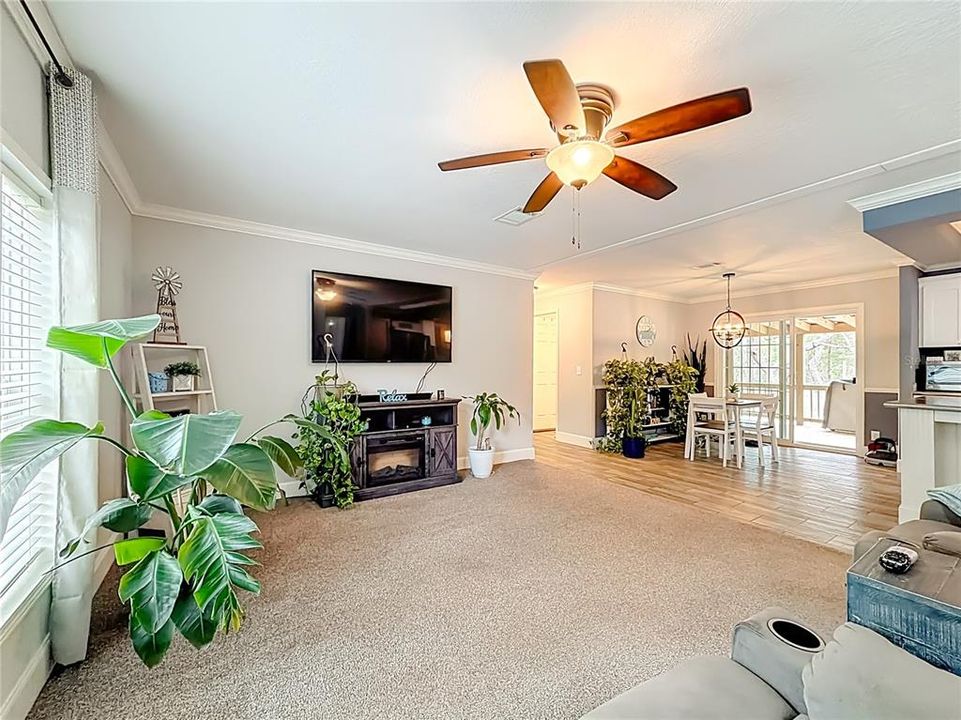 En Venta: $264,900 (3 camas, 2 baños, 1482 Pies cuadrados)