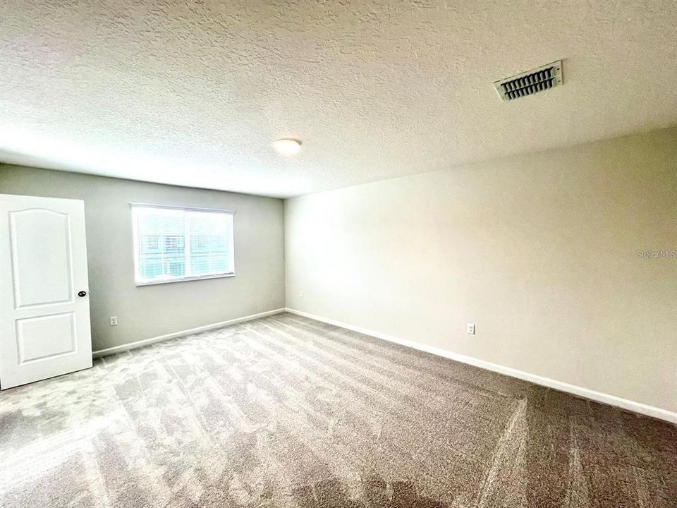 Active With Contract: $2,500 (4 beds, 3 baths, 1762 Square Feet)