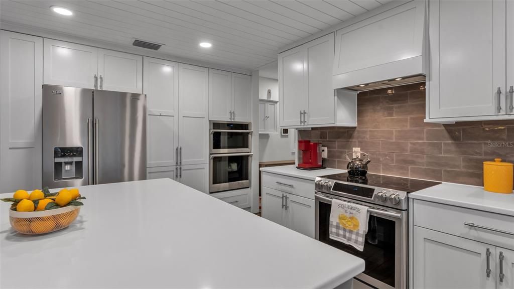 En Venta: $442,000 (3 camas, 2 baños, 2128 Pies cuadrados)