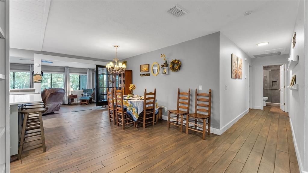 En Venta: $442,000 (3 camas, 2 baños, 2128 Pies cuadrados)