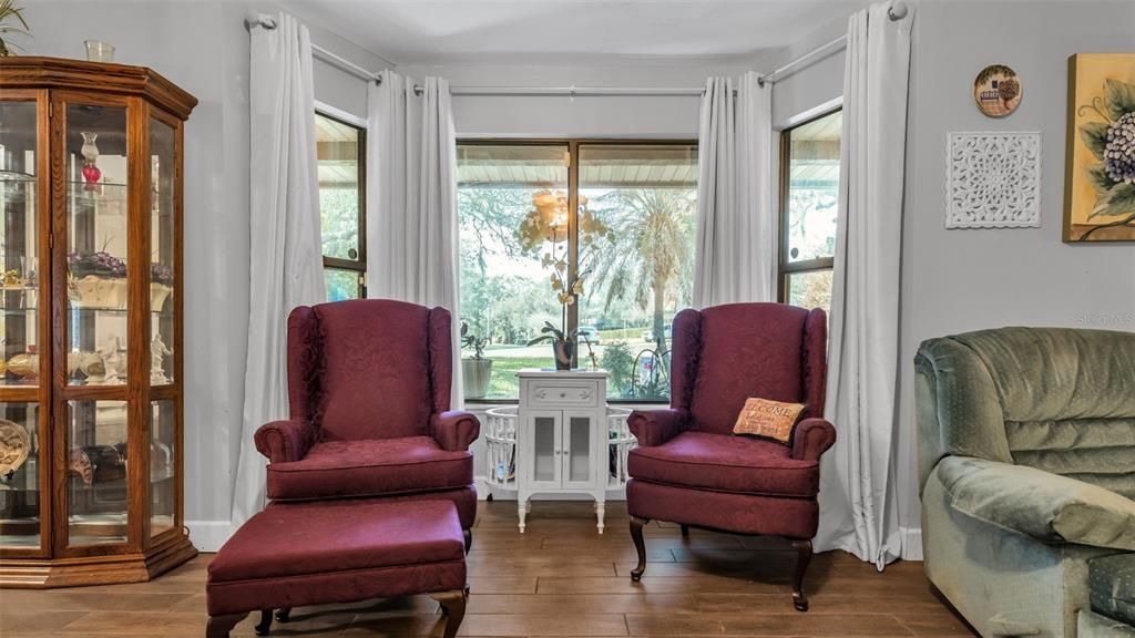 En Venta: $442,000 (3 camas, 2 baños, 2128 Pies cuadrados)