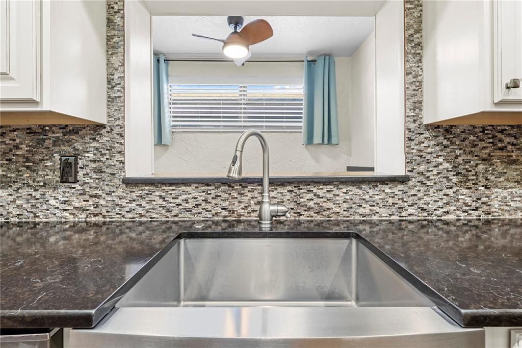En Venta: $549,000 (3 camas, 2 baños, 1670 Pies cuadrados)