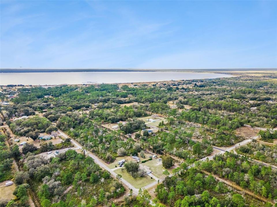 На продажу: $239,990 (3 спален, 2 ванн, 1562 Квадратных фут)