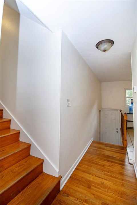 Active With Contract: $489,900 (4 beds, 3 baths, 1860 Square Feet)