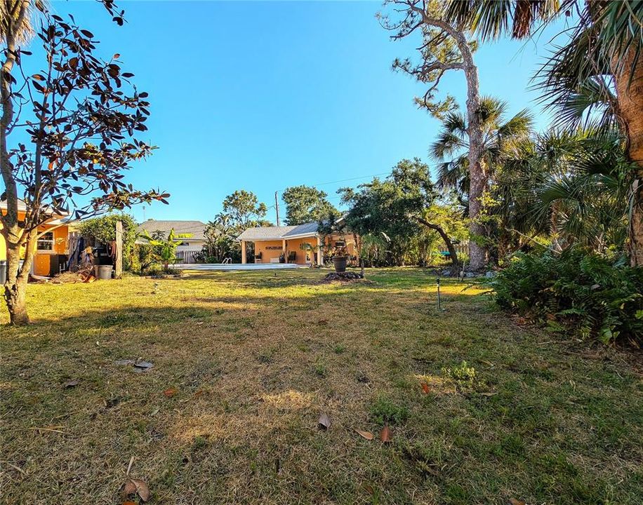 For Sale: $1,535,000 (3 beds, 3 baths, 2220 Square Feet)