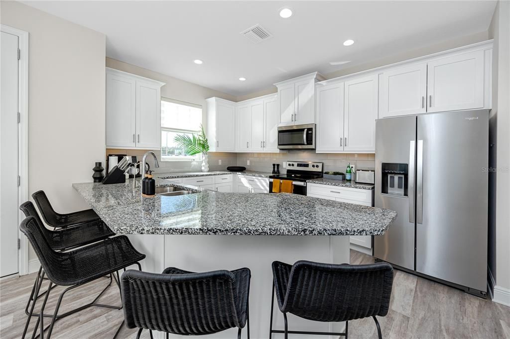 Active With Contract: $3,200 (3 beds, 2 baths, 2054 Square Feet)