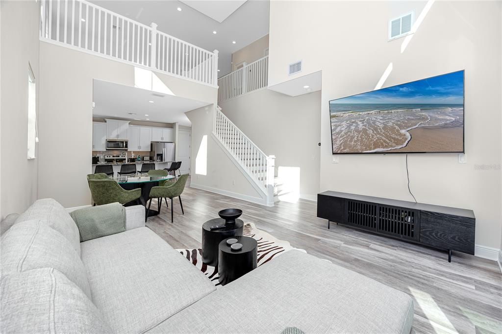 Active With Contract: $3,200 (3 beds, 2 baths, 2054 Square Feet)
