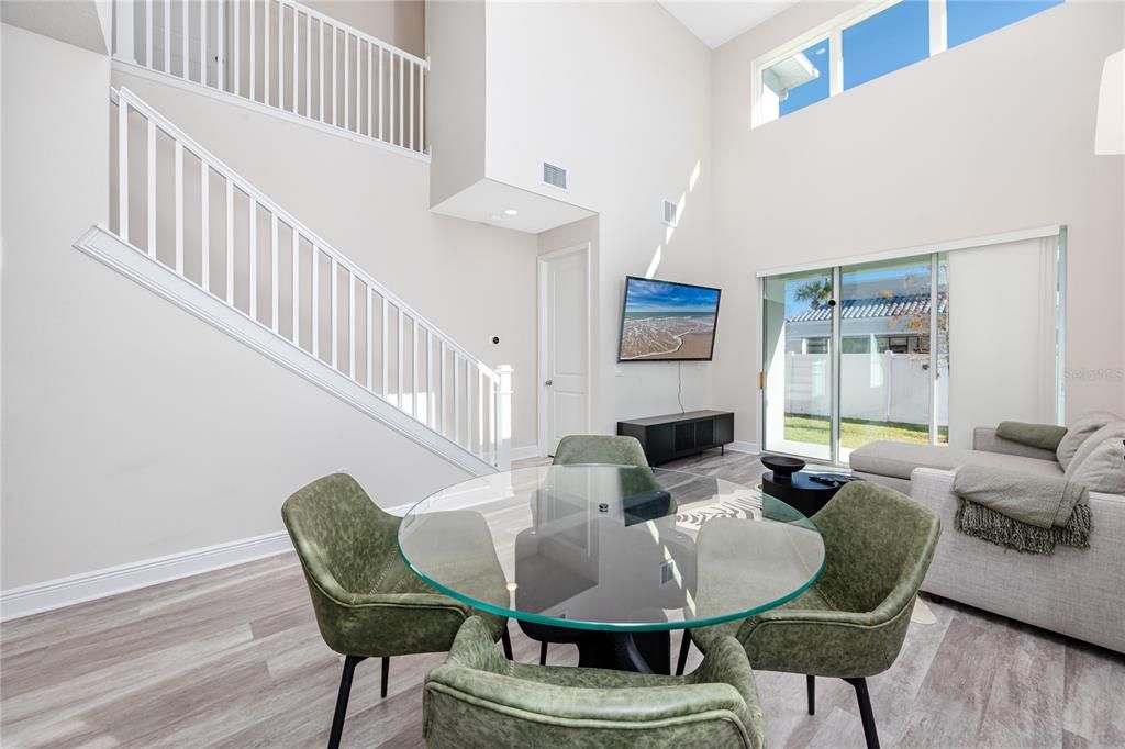 Active With Contract: $3,200 (3 beds, 2 baths, 2054 Square Feet)
