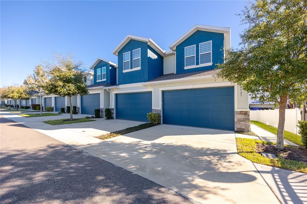 Active With Contract: $3,200 (3 beds, 2 baths, 2054 Square Feet)
