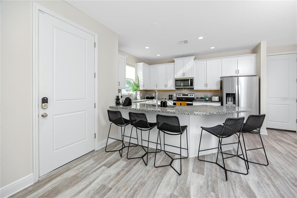 Active With Contract: $3,200 (3 beds, 2 baths, 2054 Square Feet)