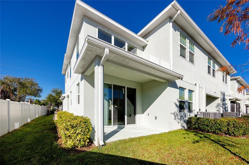 Active With Contract: $3,200 (3 beds, 2 baths, 2054 Square Feet)