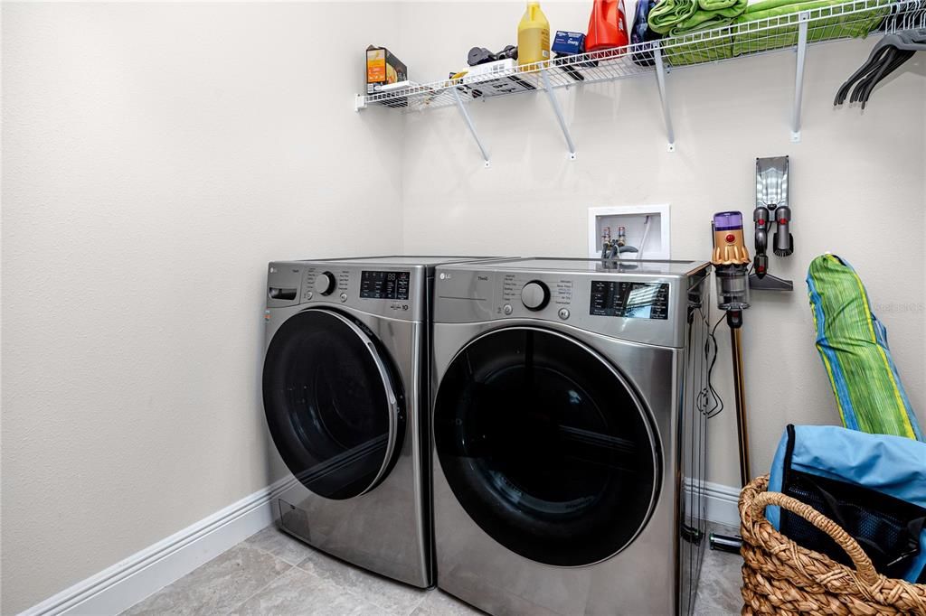 Active With Contract: $3,200 (3 beds, 2 baths, 2054 Square Feet)