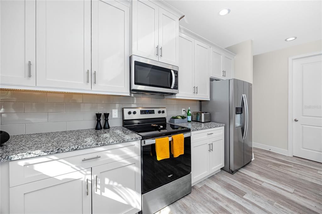 Active With Contract: $3,200 (3 beds, 2 baths, 2054 Square Feet)