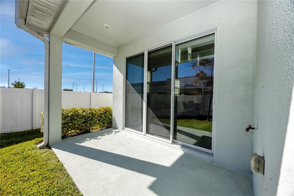 Active With Contract: $3,200 (3 beds, 2 baths, 2054 Square Feet)