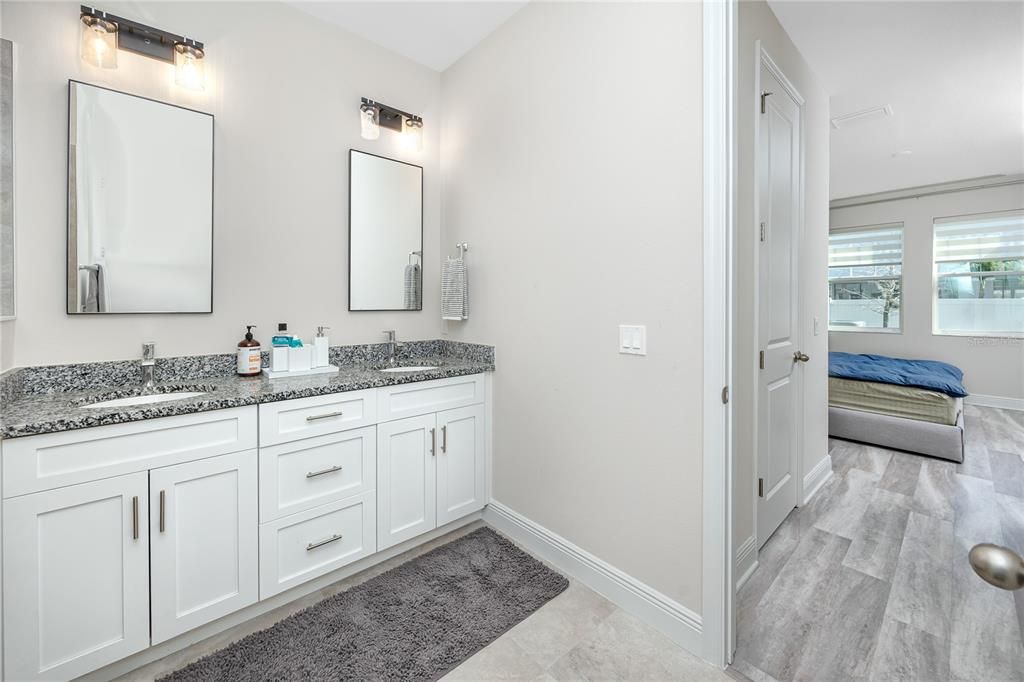 Active With Contract: $3,200 (3 beds, 2 baths, 2054 Square Feet)