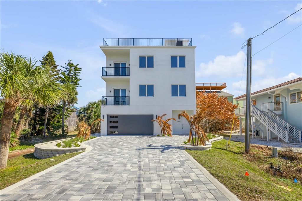 For Sale: $1,595,000 (3 beds, 3 baths, 2916 Square Feet)