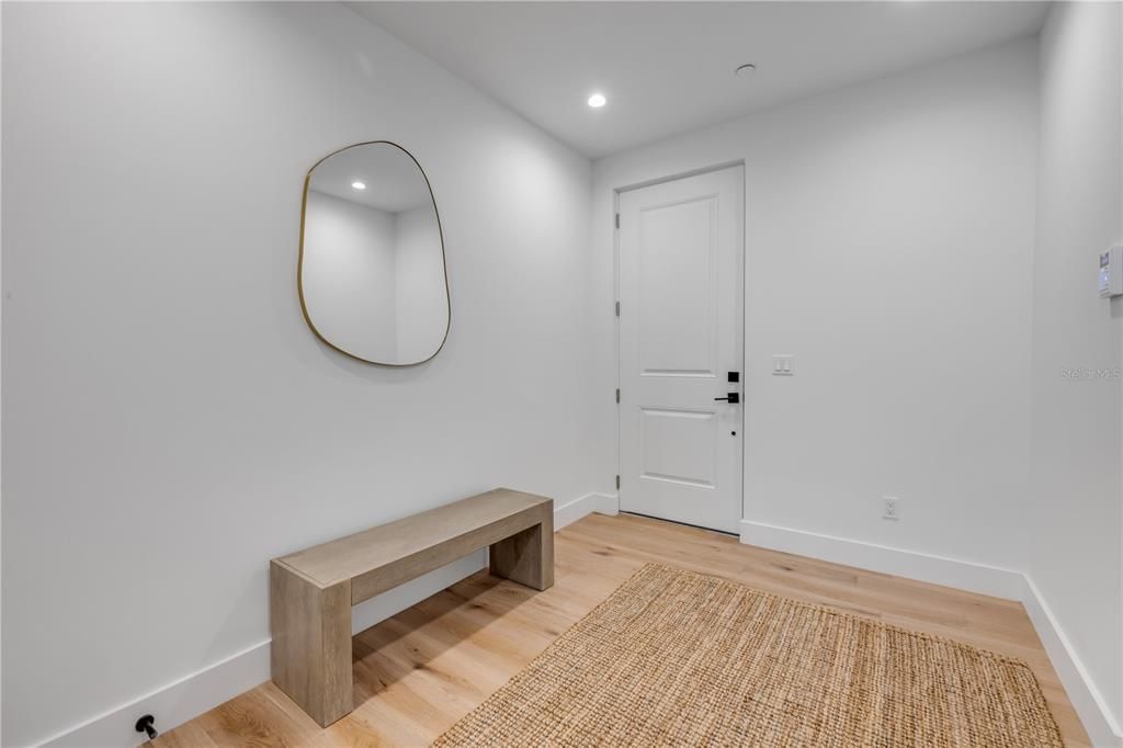 For Sale: $1,595,000 (3 beds, 3 baths, 2916 Square Feet)