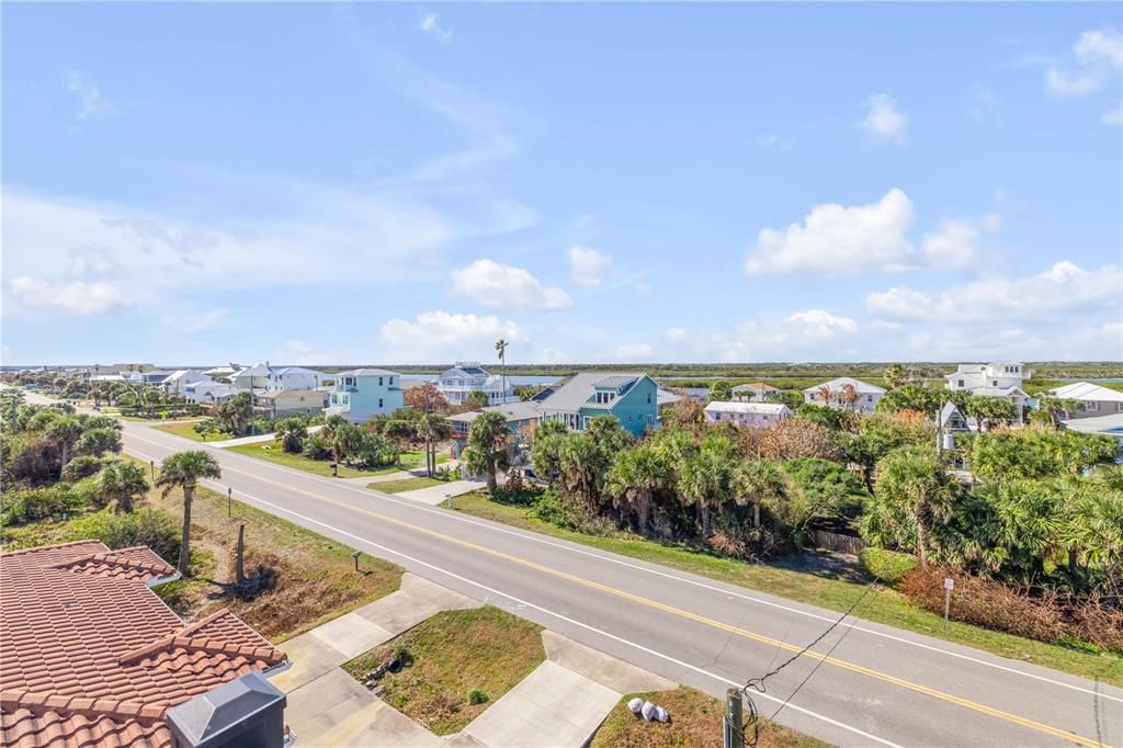 For Sale: $1,595,000 (3 beds, 3 baths, 2916 Square Feet)