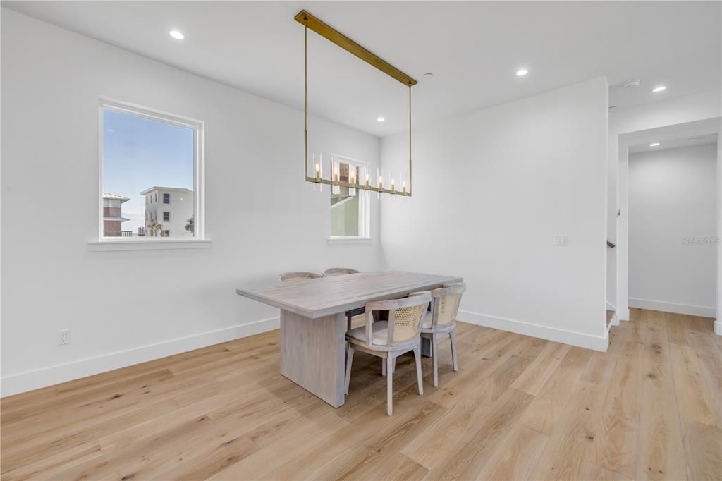 For Sale: $1,595,000 (3 beds, 3 baths, 2916 Square Feet)