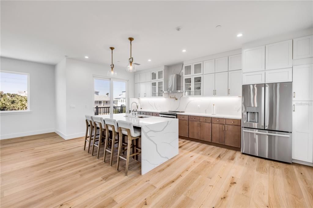 For Sale: $1,595,000 (3 beds, 3 baths, 2916 Square Feet)