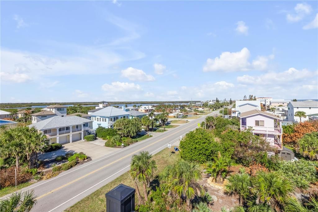 For Sale: $1,595,000 (3 beds, 3 baths, 2916 Square Feet)
