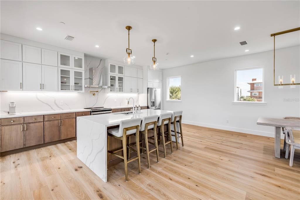 For Sale: $1,595,000 (3 beds, 3 baths, 2916 Square Feet)