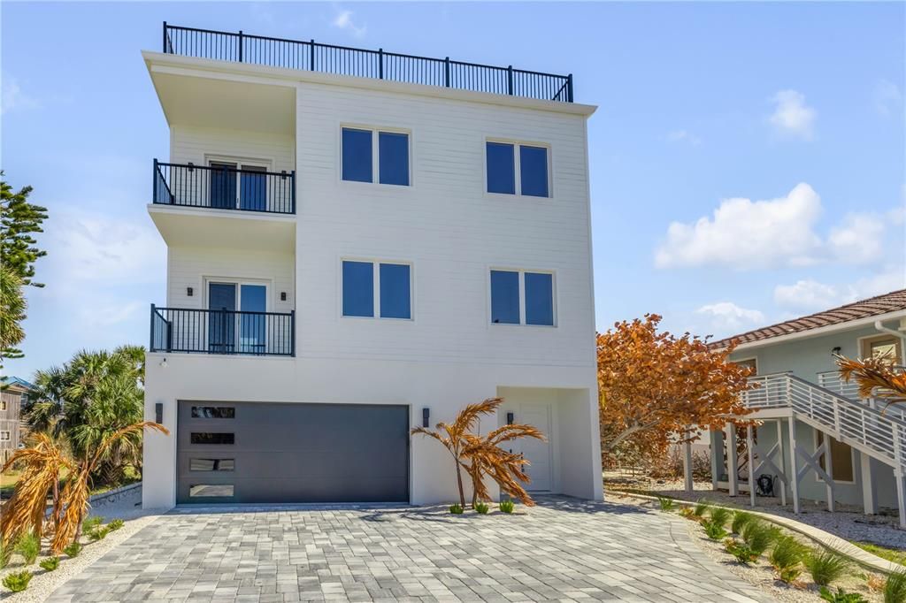 For Sale: $1,595,000 (3 beds, 3 baths, 2916 Square Feet)