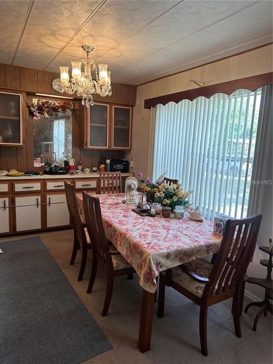 Activo con contrato: $170,000 (3 camas, 2 baños, 1344 Pies cuadrados)