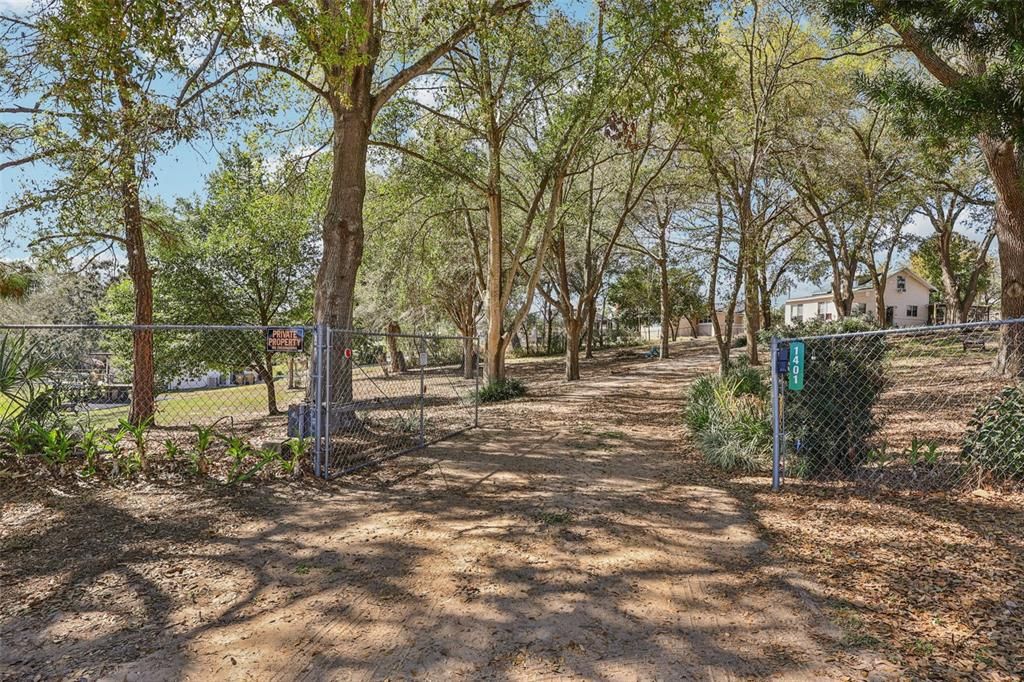 En Venta: $250,000 (0.55 acres)