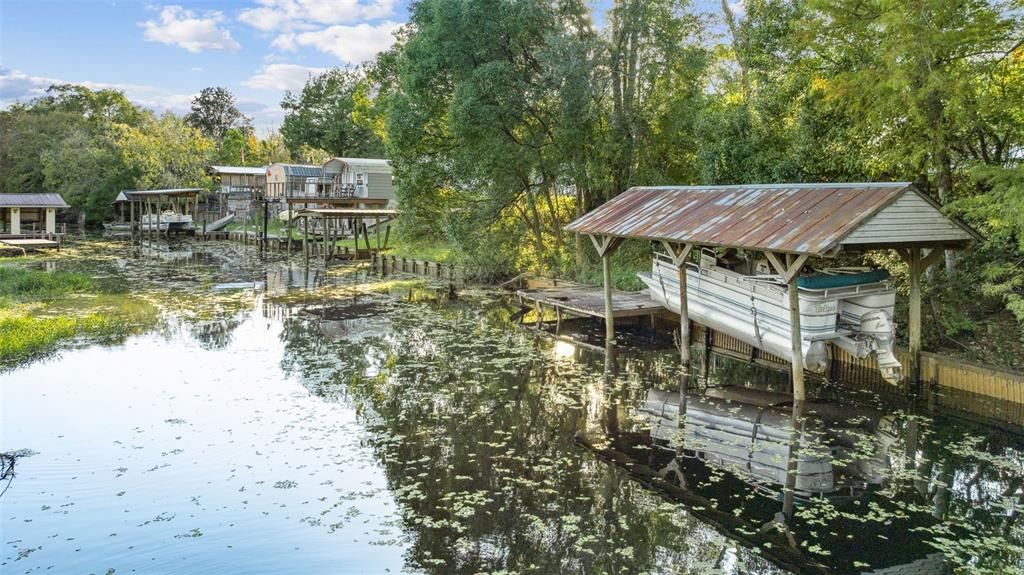 На продажу: $217,800 (3 спален, 2 ванн, 1985 Квадратных фут)