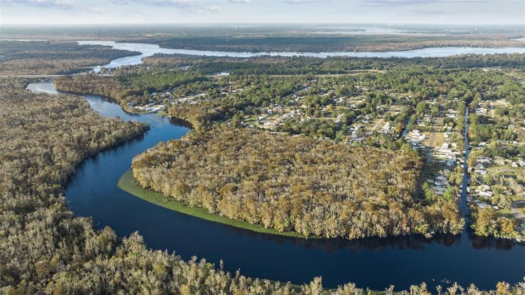 На продажу: $217,800 (3 спален, 2 ванн, 1985 Квадратных фут)