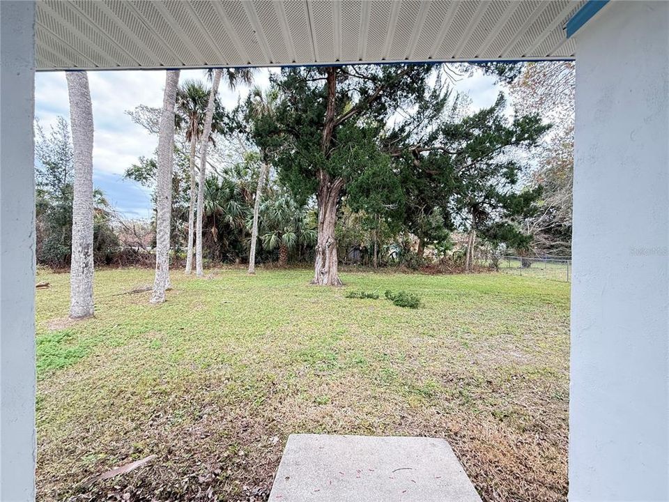 For Sale: $225,000 (2 beds, 1 baths, 700 Square Feet)