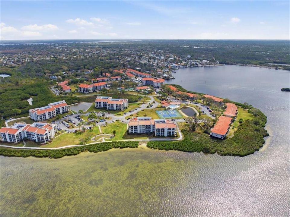 En Venta: $379,900 (2 camas, 2 baños, 1065 Pies cuadrados)